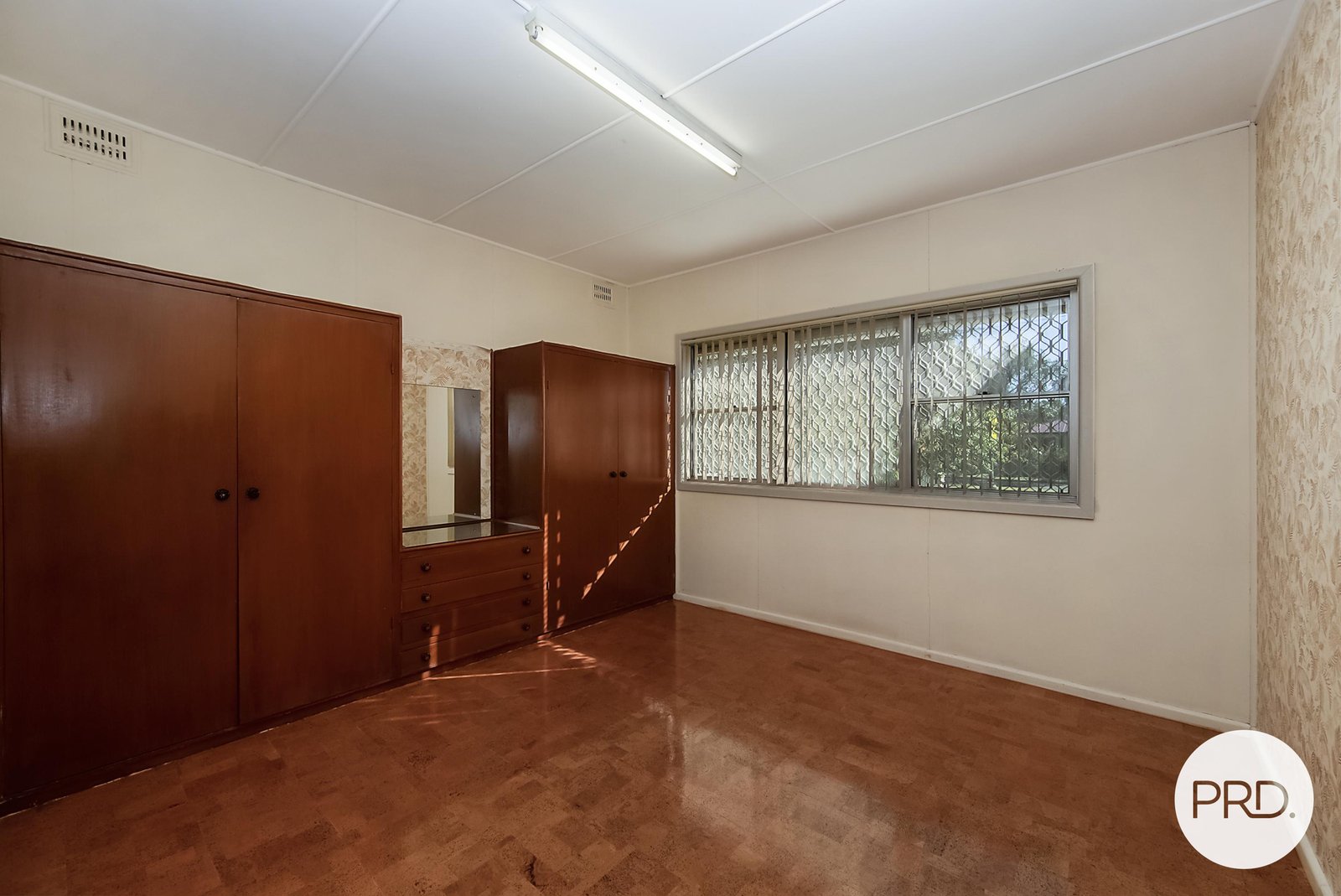 516 Ocean Drive NORTH HAVEN 11