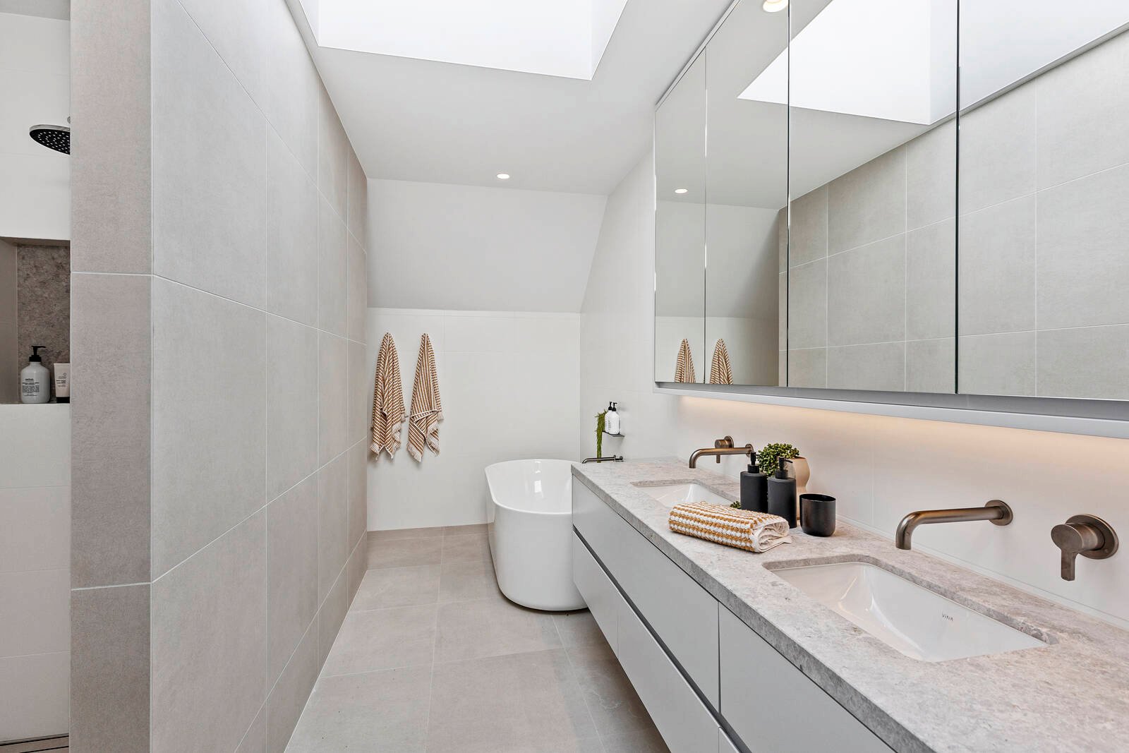 Real Estate and Property in 5/16 Vauxhall Road, Balwyn, VIC