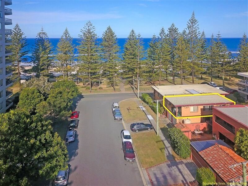5/162 The Esplanade BURLEIGH HEADS 8