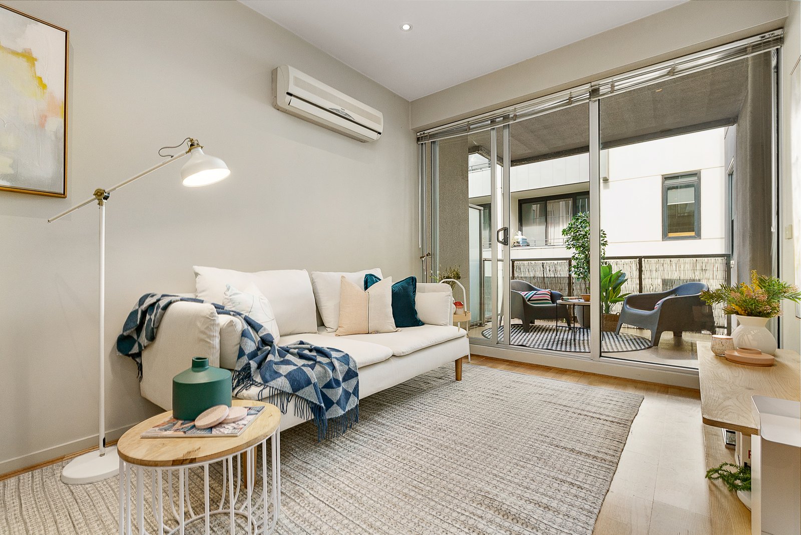 Gallery: 516/54 Nott Street
