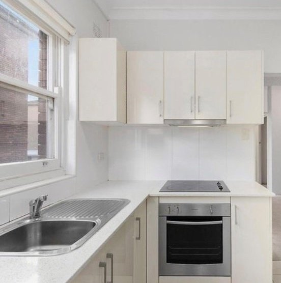 5/168-170 Chuter Avenue SANS SOUCI 2