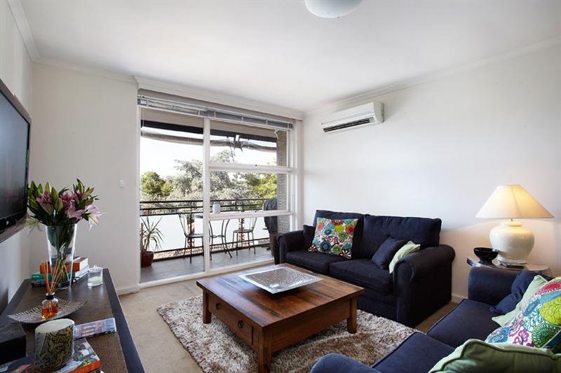 Gallery: 5/169 Hotham Street