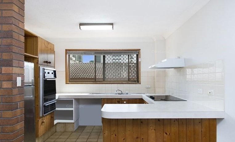 5/17-19 Surf Parade BROADBEACH 5