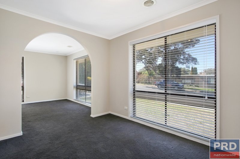 517 Nagle Road LAVINGTON 7