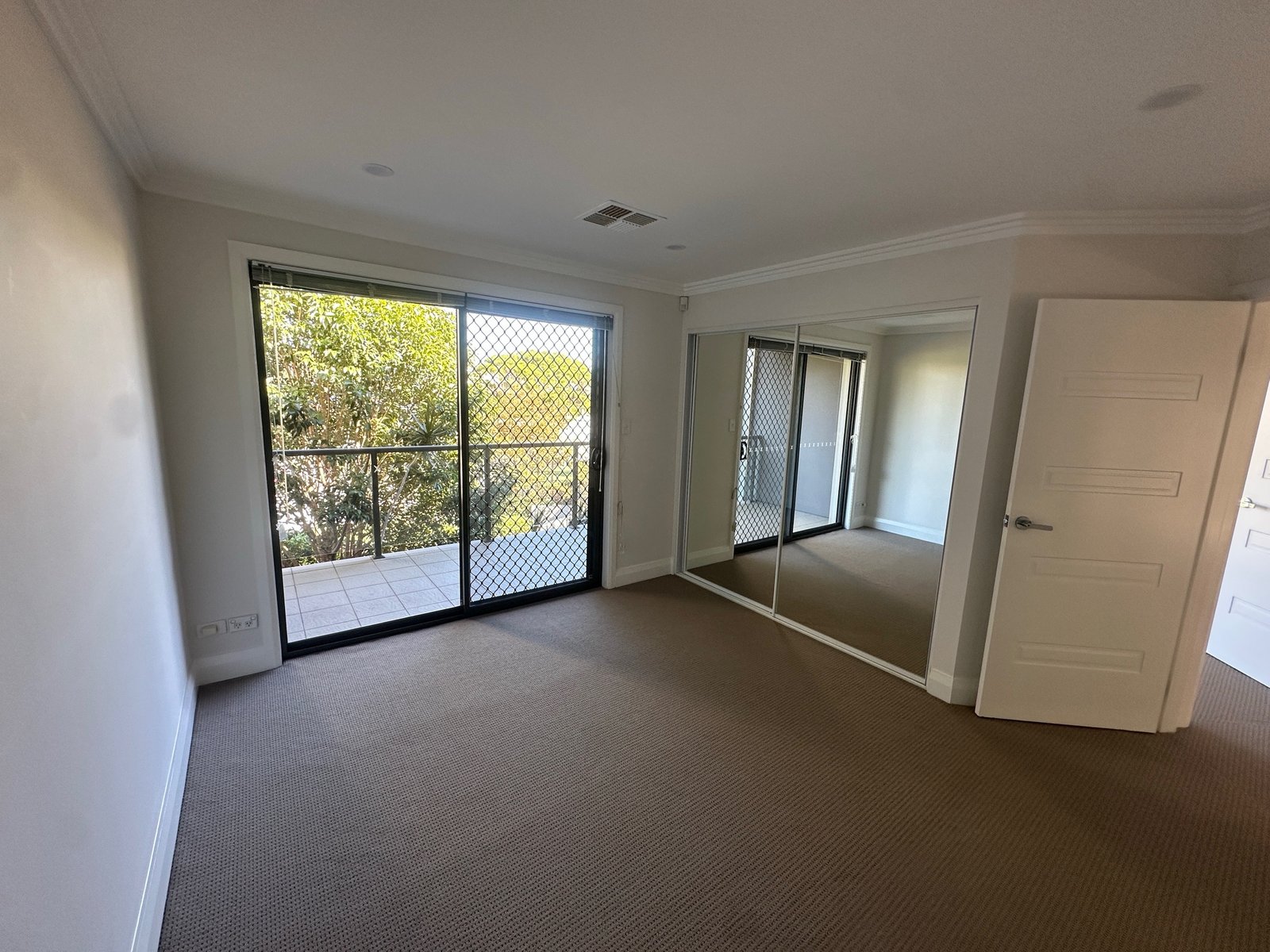 5/171 Moorefields Rd  ROSELANDS 10