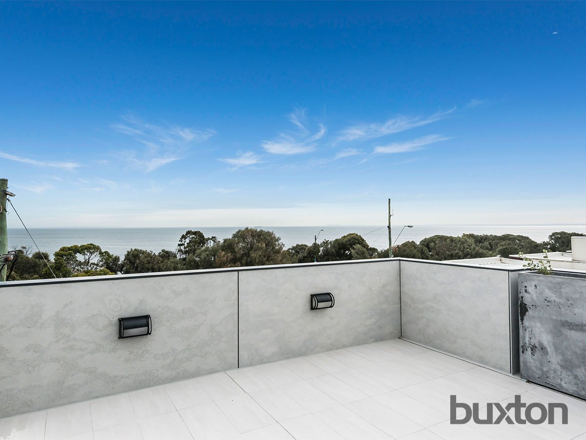 Gallery: 5/172 Beach Road
