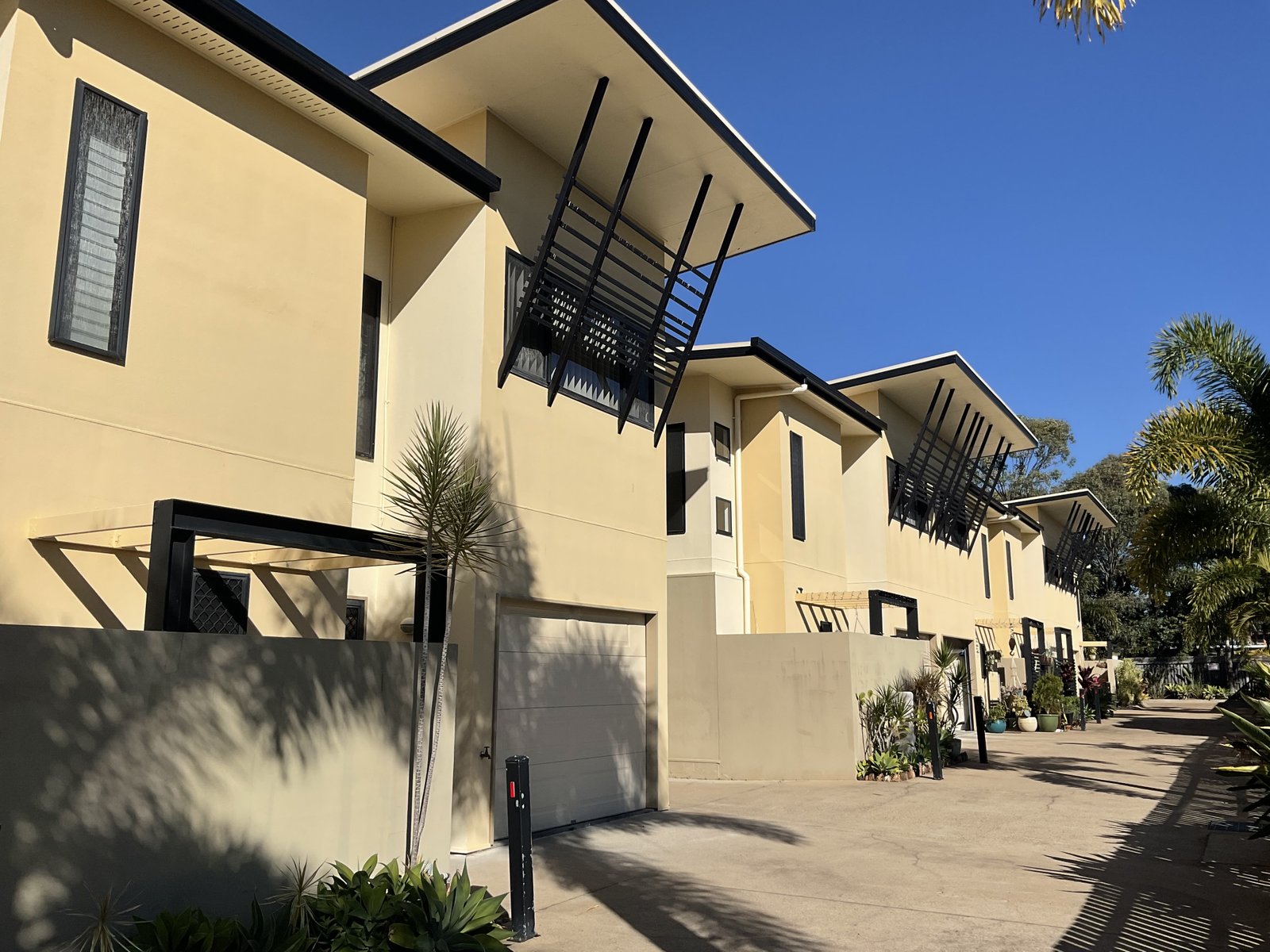 5/175 Torquay Road SCARNESS 1