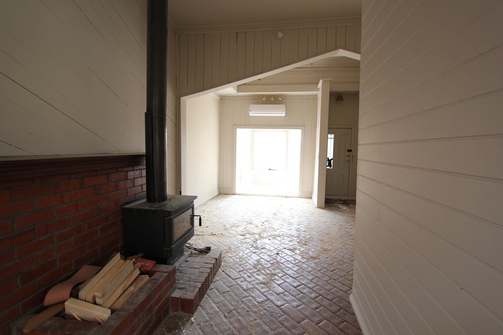 518 Errard Street South REDAN 4