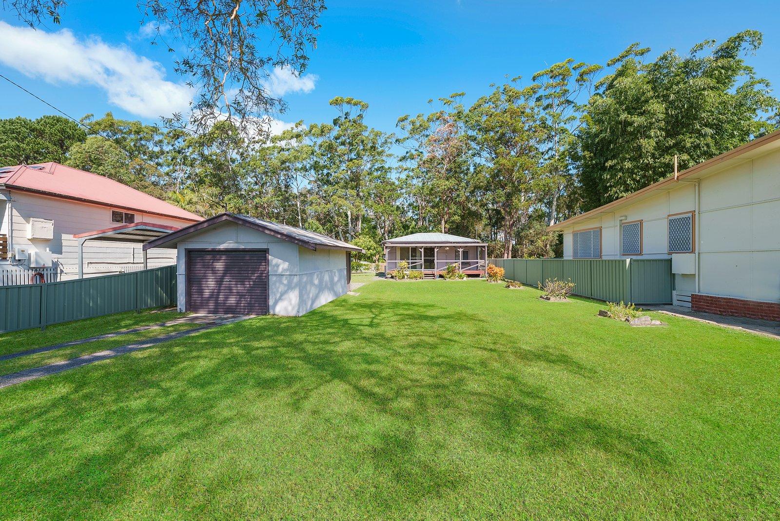 518 Ocean Drive, NORTH HAVEN NSW 2443