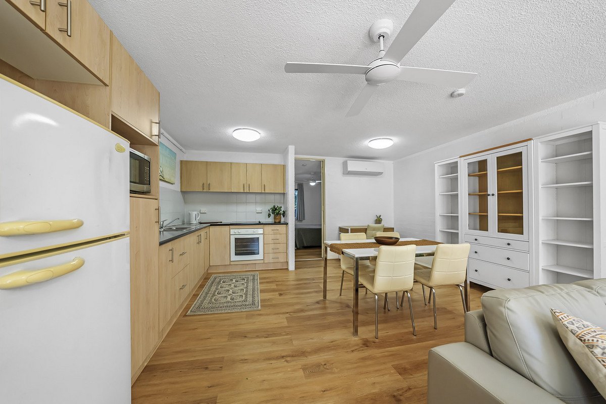 5/1849 Gold Coast Highway BURLEIGH HEADS 8