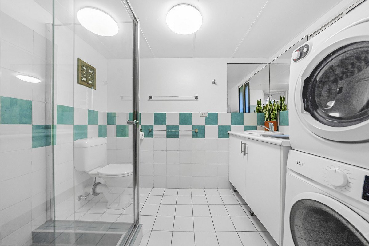 5/1849 Gold Coast Highway BURLEIGH HEADS 10