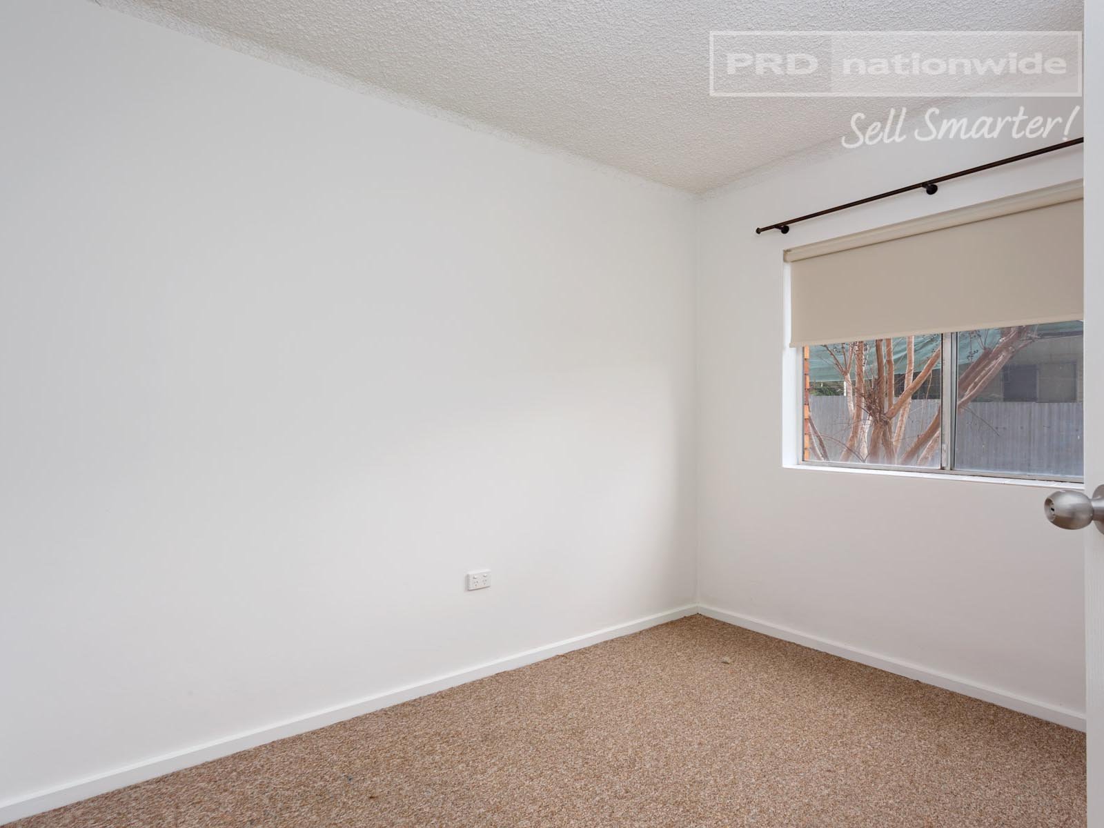 5/187 Lake Albert Road KOORINGAL 8