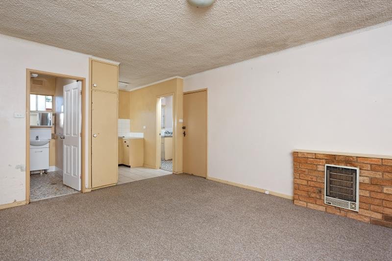 5/187 Lake Albert Road KOORINGAL 3