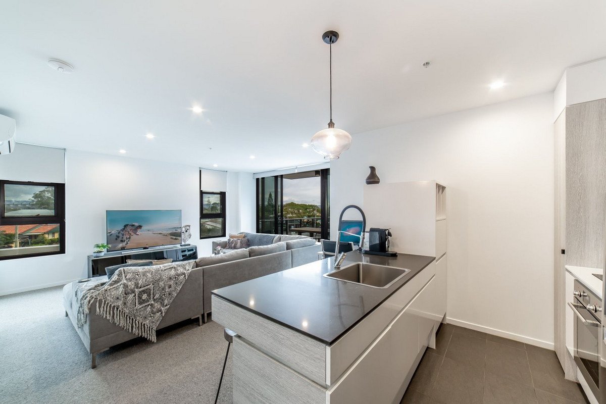 5/1877 Gold Coast Highway Burleigh Heads 4