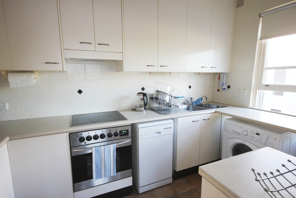 5/188 Russell Avenue DOLLS POINT 4