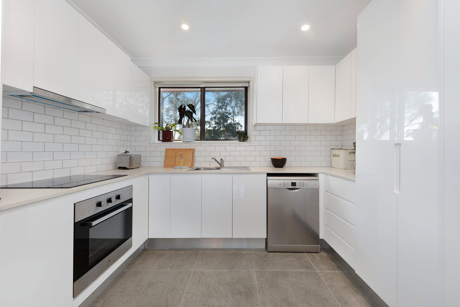 5/19-21 Templeman Crescent HILLSDALE 2