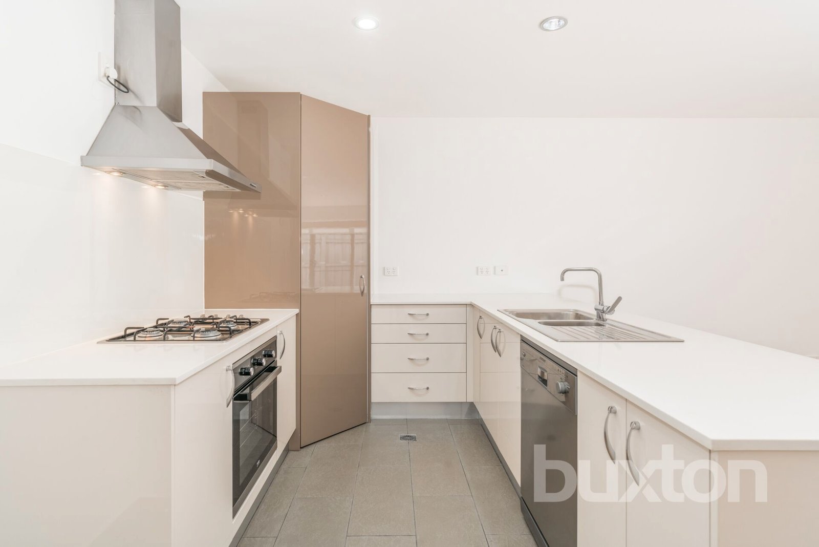 Gallery: 5/19-21 Willesden Road