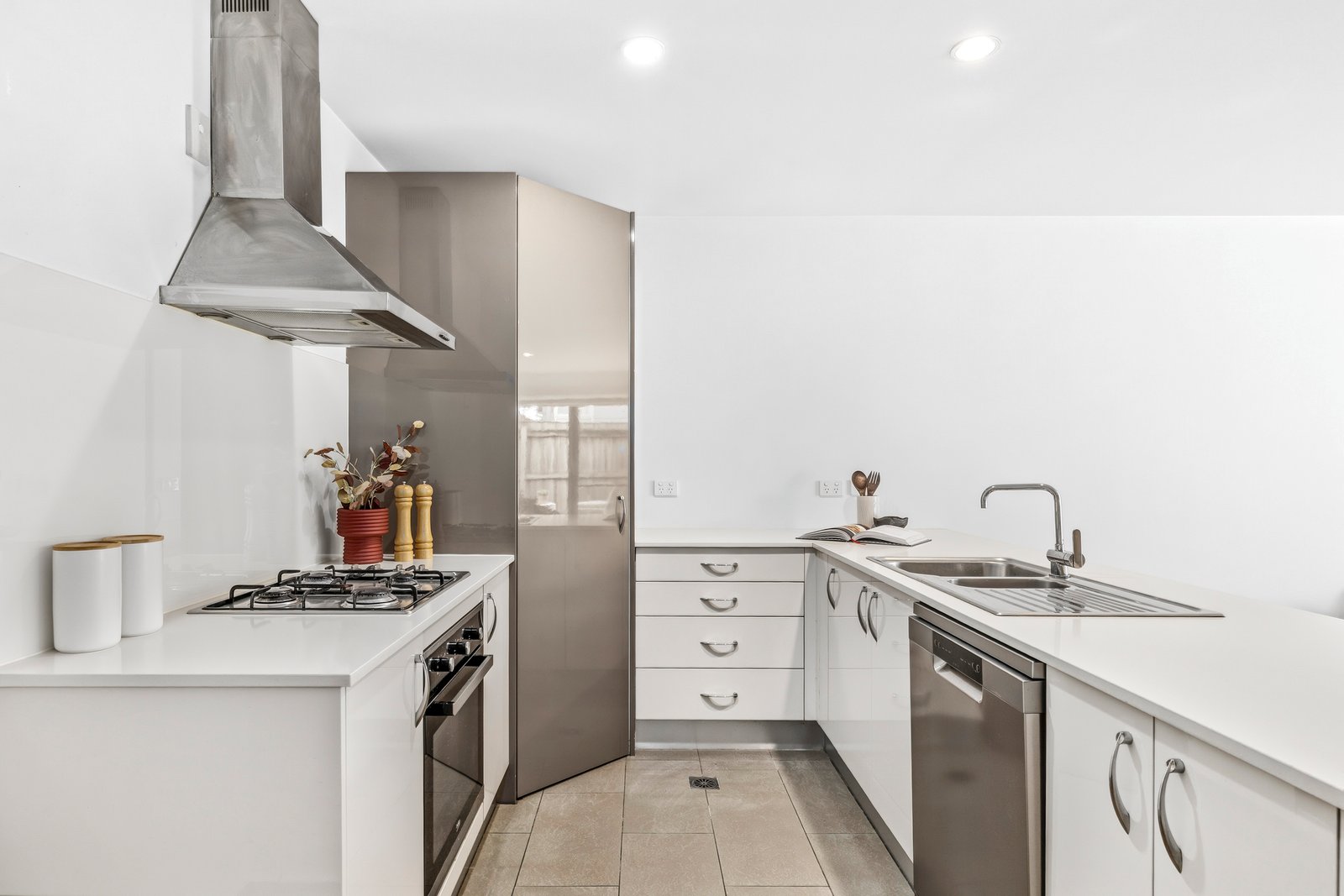 Gallery: 5/19-21 Willesden Road