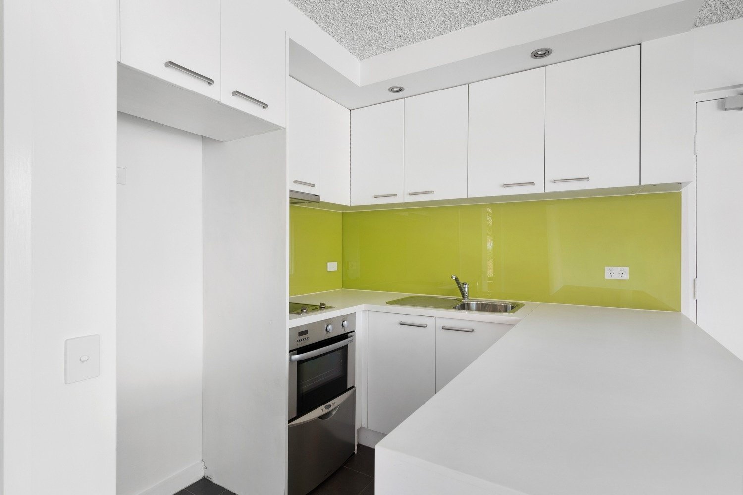 Gallery: 5/192 Cecil Street