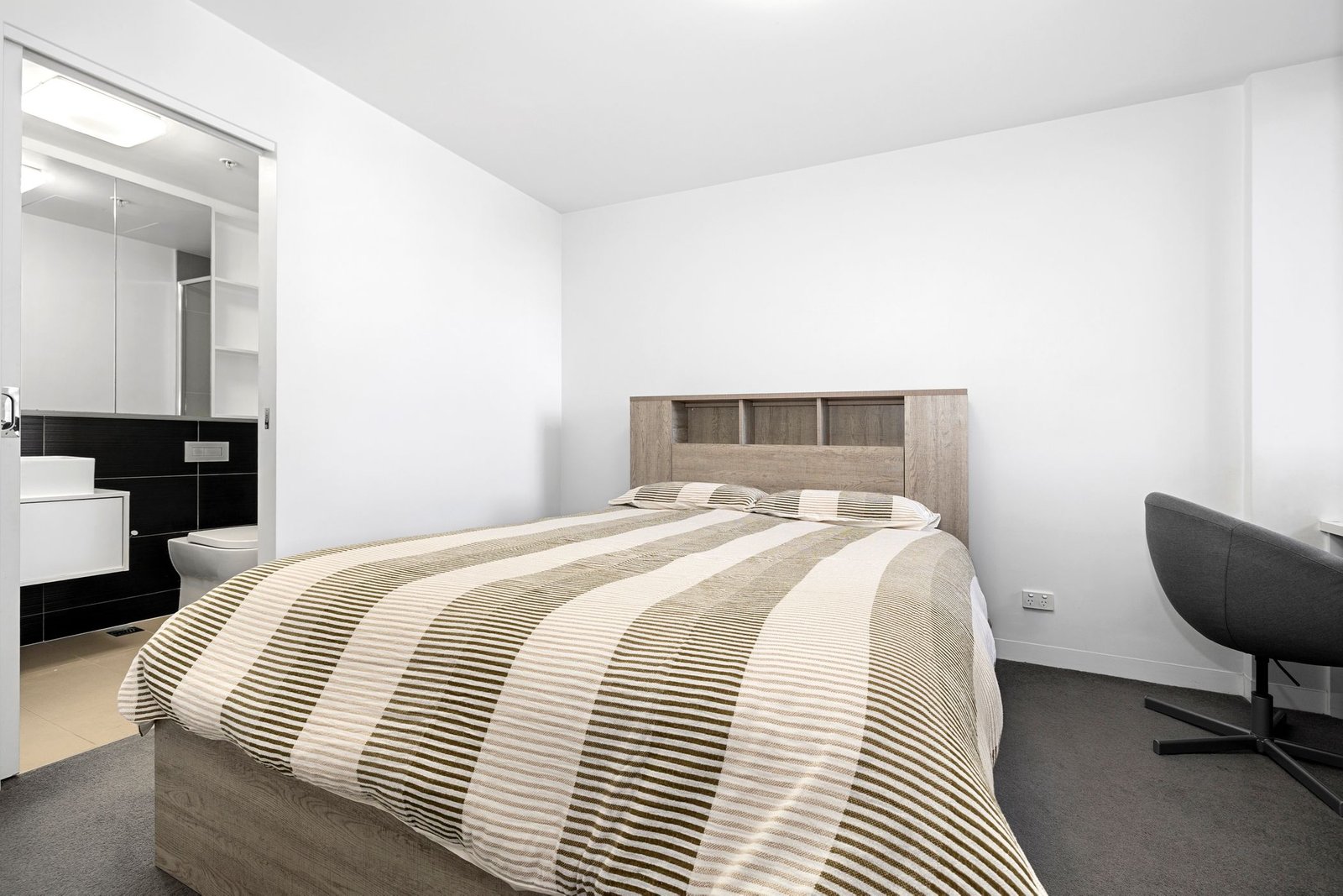 Gallery: 519/311 Burwood Road