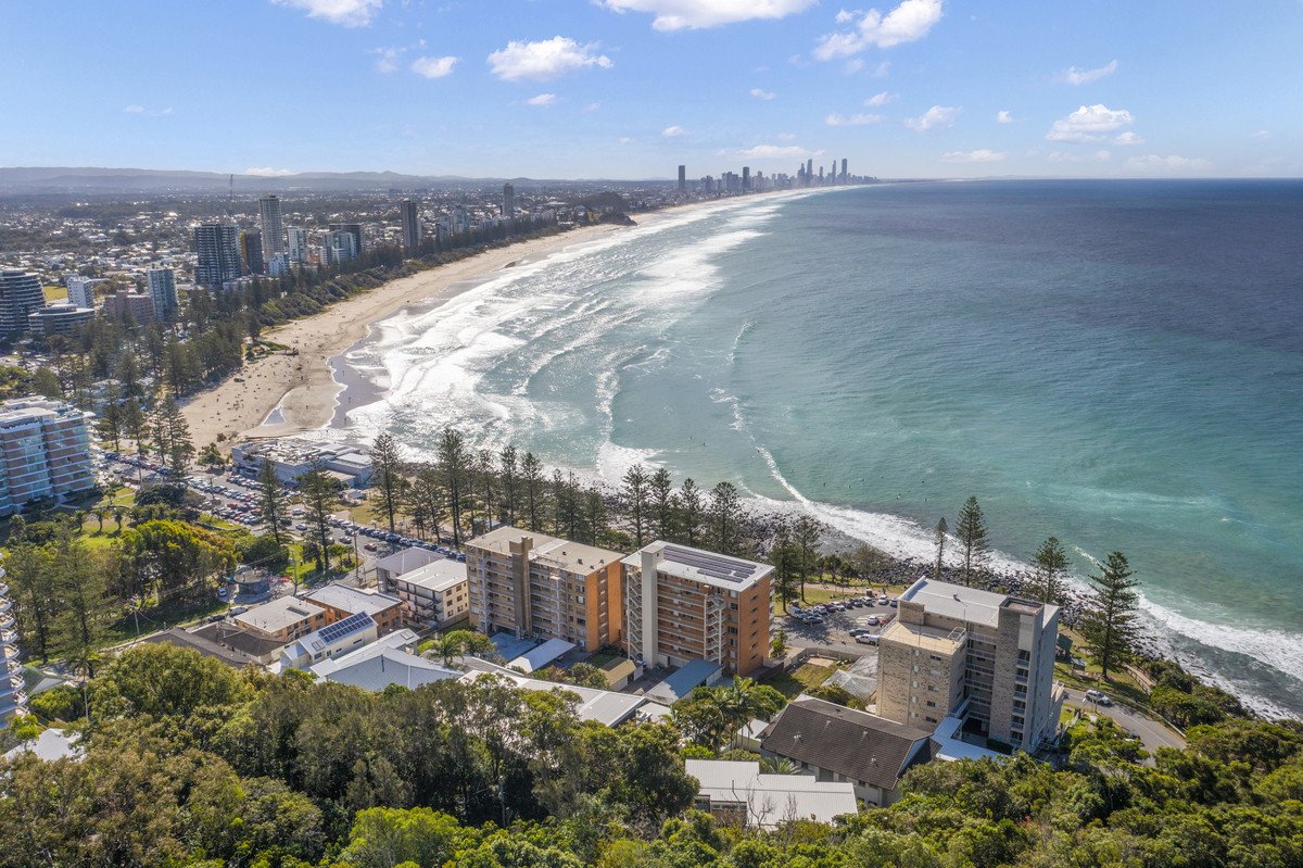 5/1933 Gold Coast Highway Burleigh Heads 7