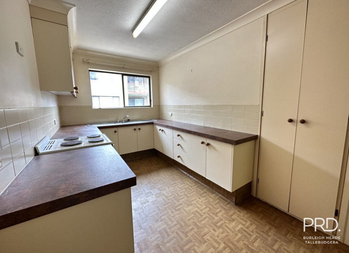 5/1933 Gold Coast Highway Burleigh Heads 8