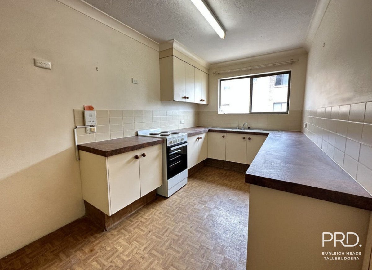 5/1933 Gold Coast Highway Burleigh Heads 9