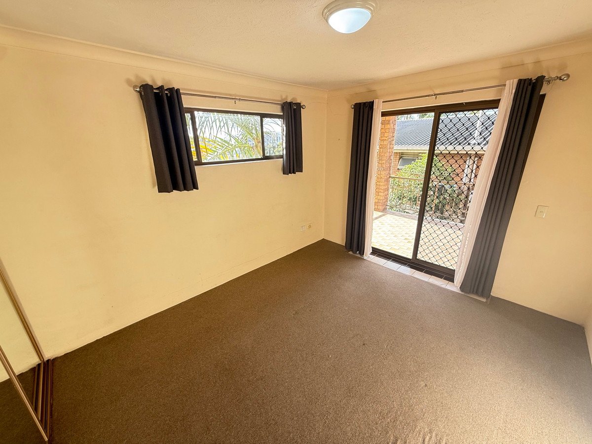 5/1933 Gold Coast Highway Burleigh Heads 4