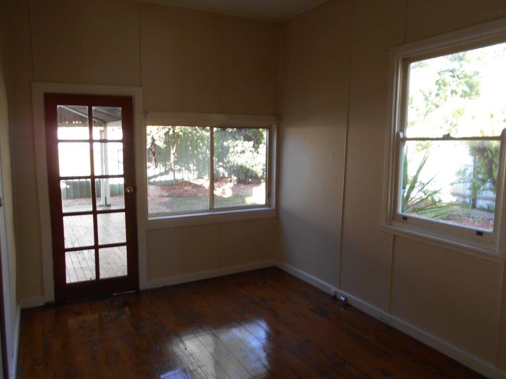 51A Clarke Street TUMUT 14