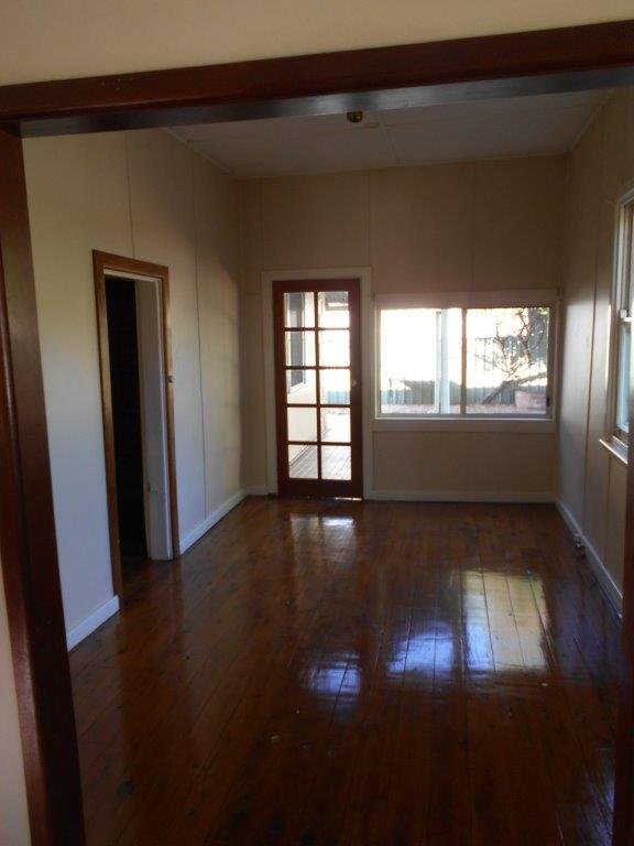 51A Clarke Street TUMUT 14