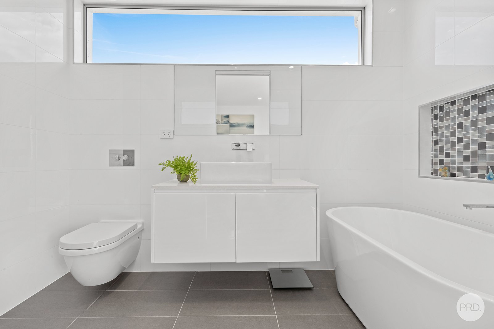 51a Scott Circuit SALAMANDER BAY 13