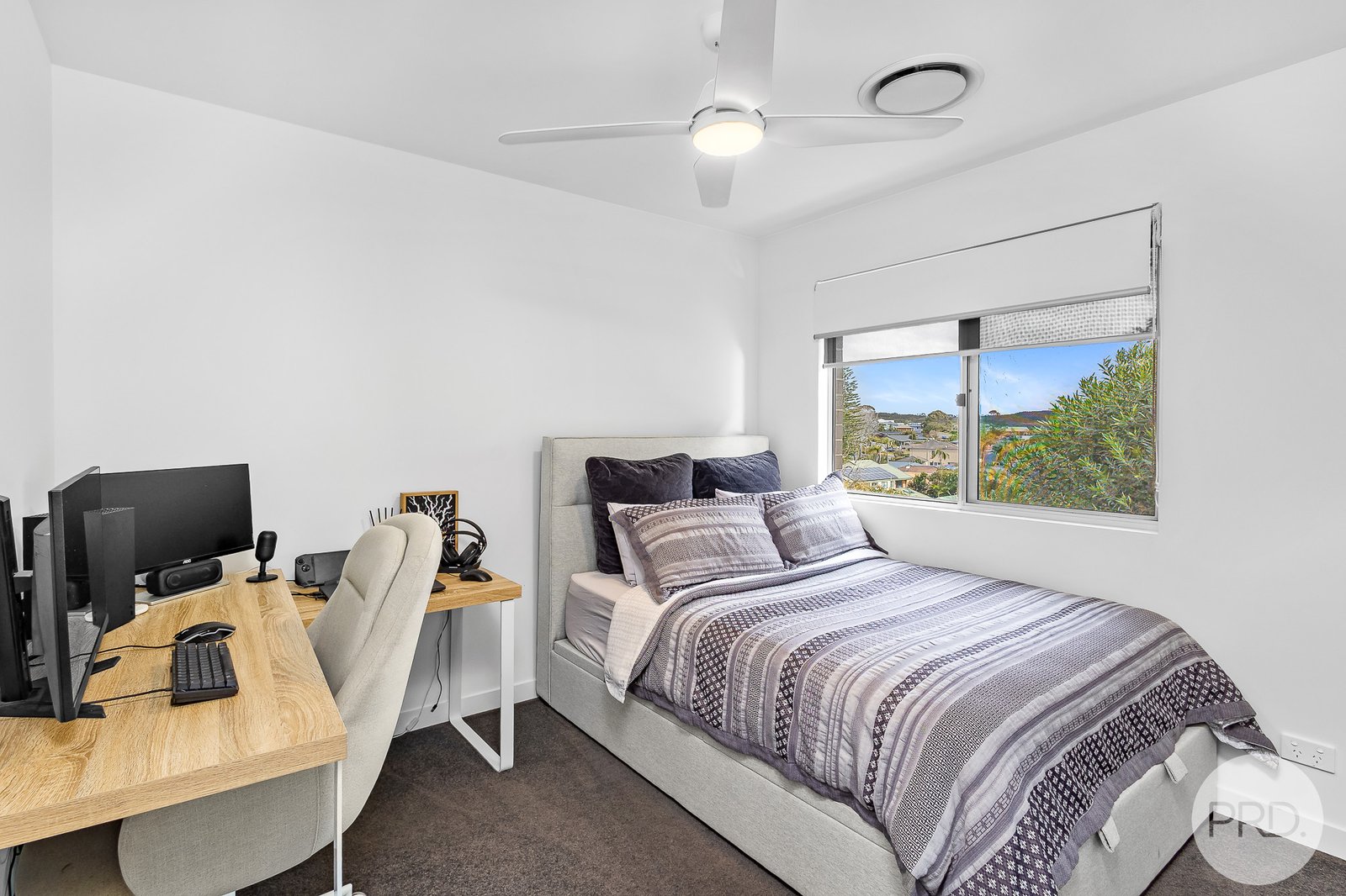 51A Squire Street FINGAL BAY 18