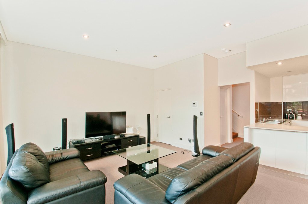 5/2-12 Young St  WOLLONGONG 3