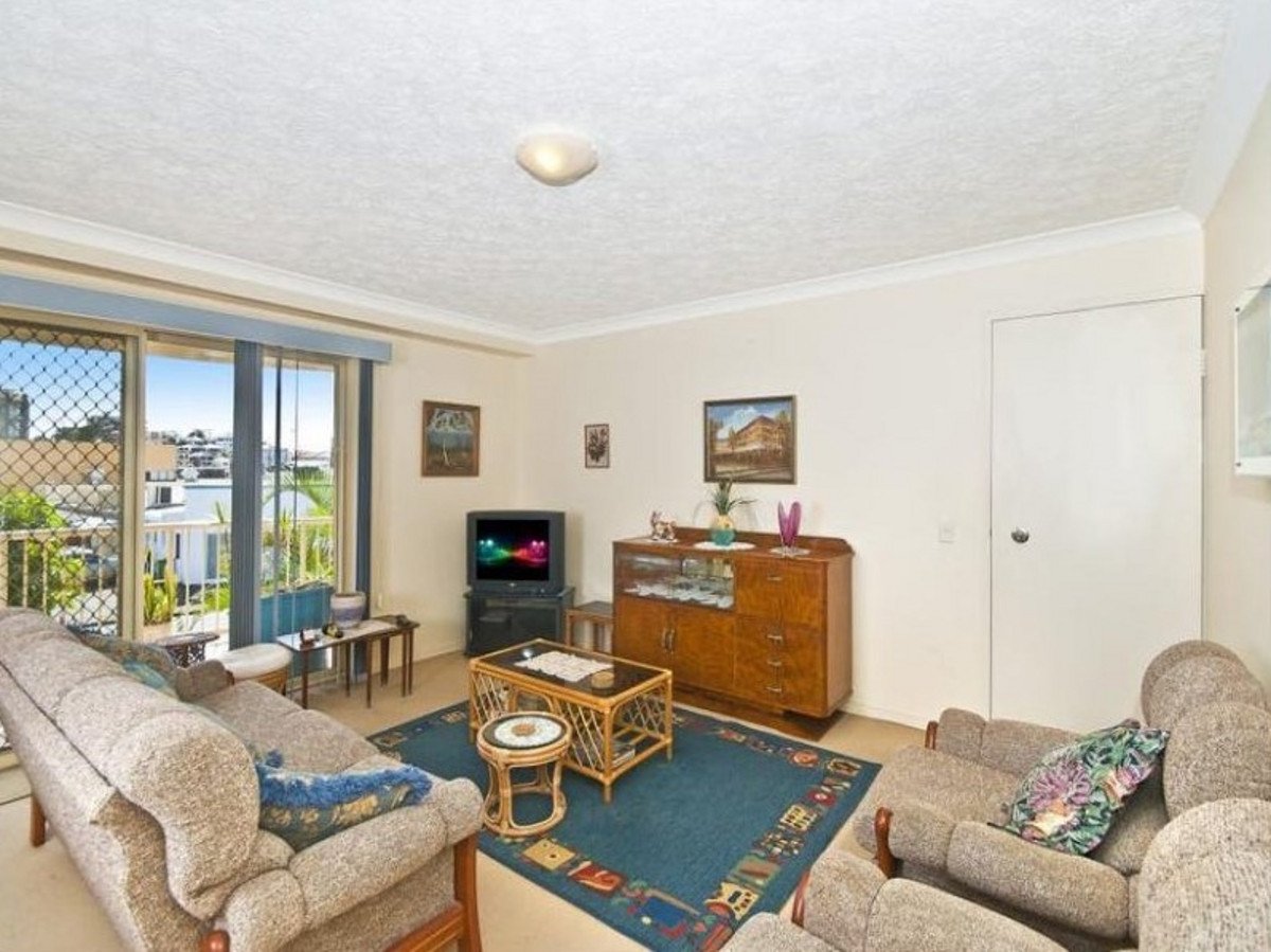 5/2-4 Mountain View Avenue Miami 3