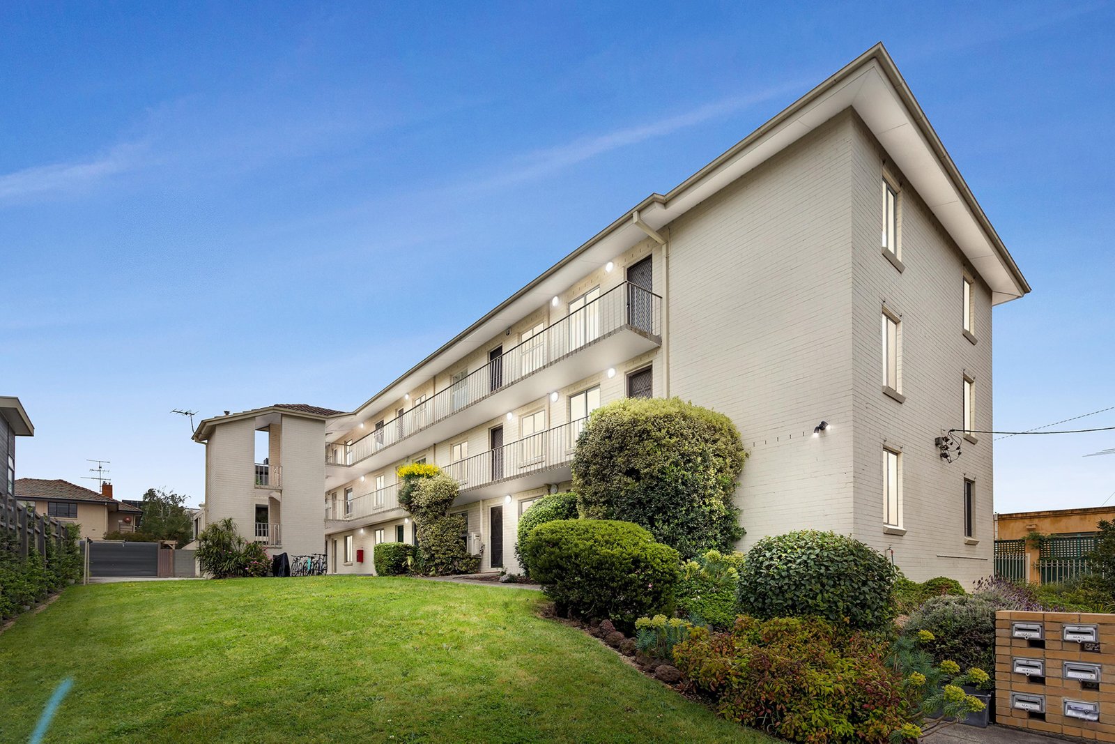 Real Estate and Property in 5/2-4 Ruabon Road, Toorak, VIC