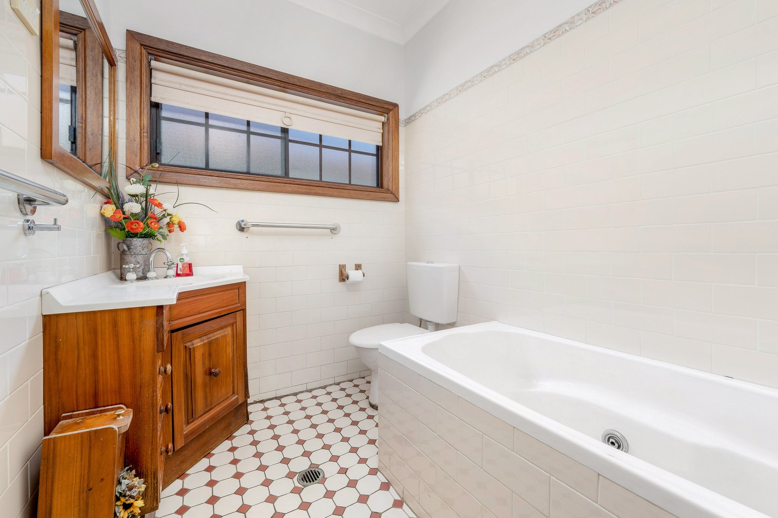 52 Albion Street ROSELANDS 6