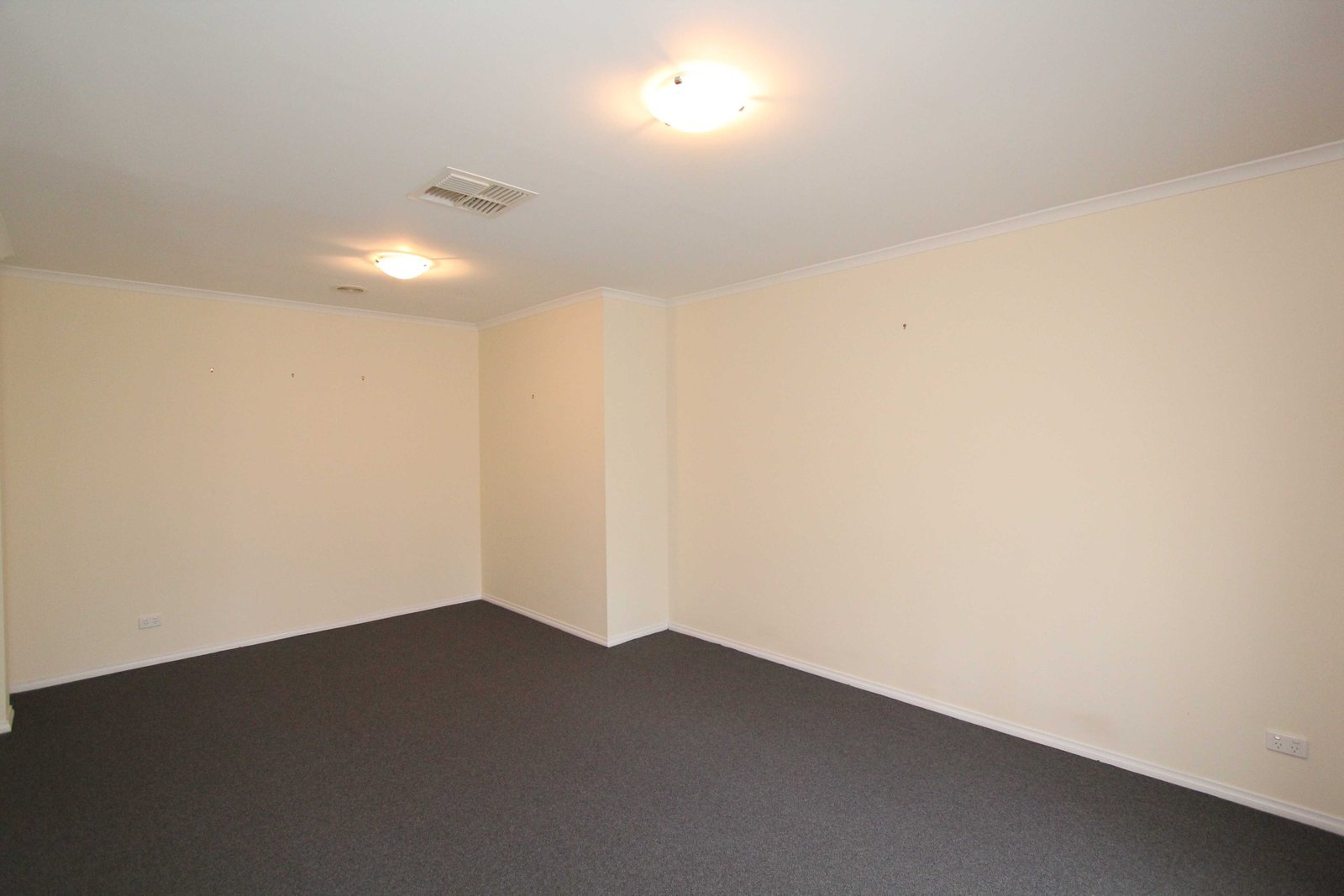 52 Alfredton Drive ALFREDTON 4