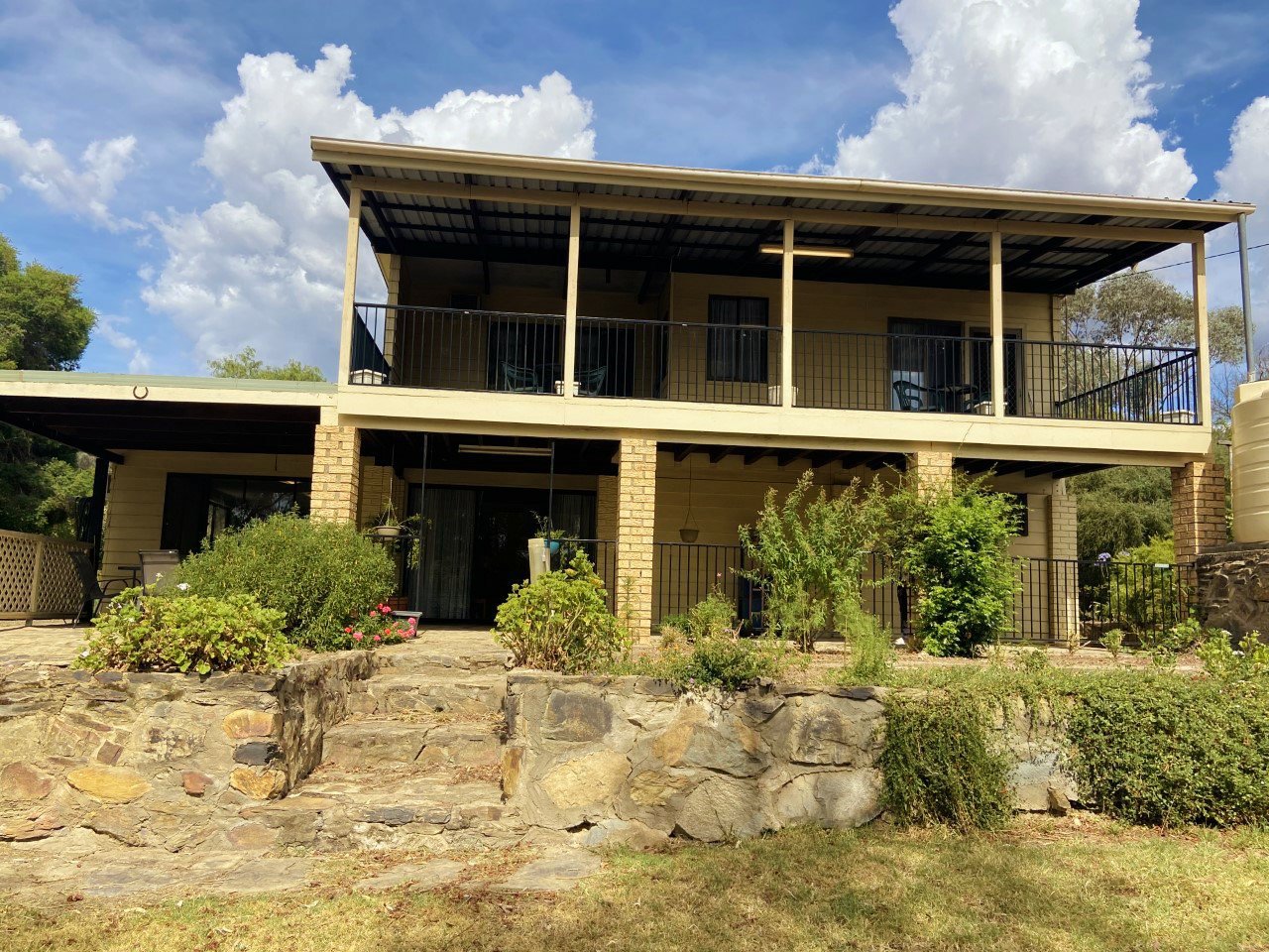 52 Allambie Road STUART TOWN 1