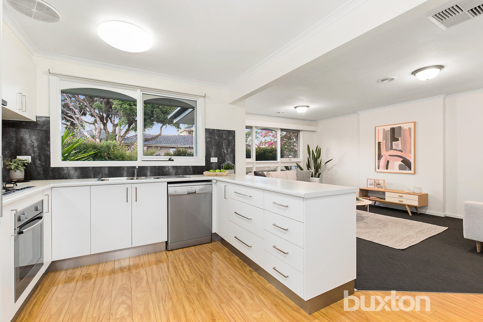 Gallery: 52 Ashwood Avenue
