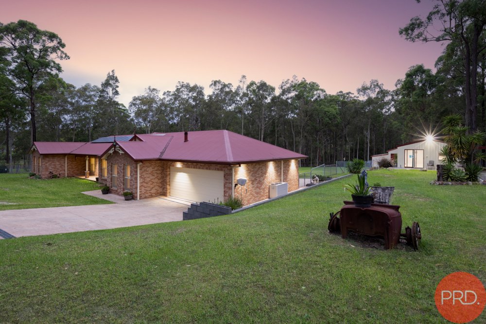 52 Barrington Grove THORNTON 2