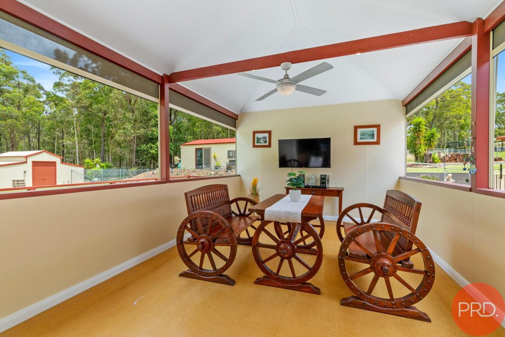 52 Barrington Grove THORNTON 18