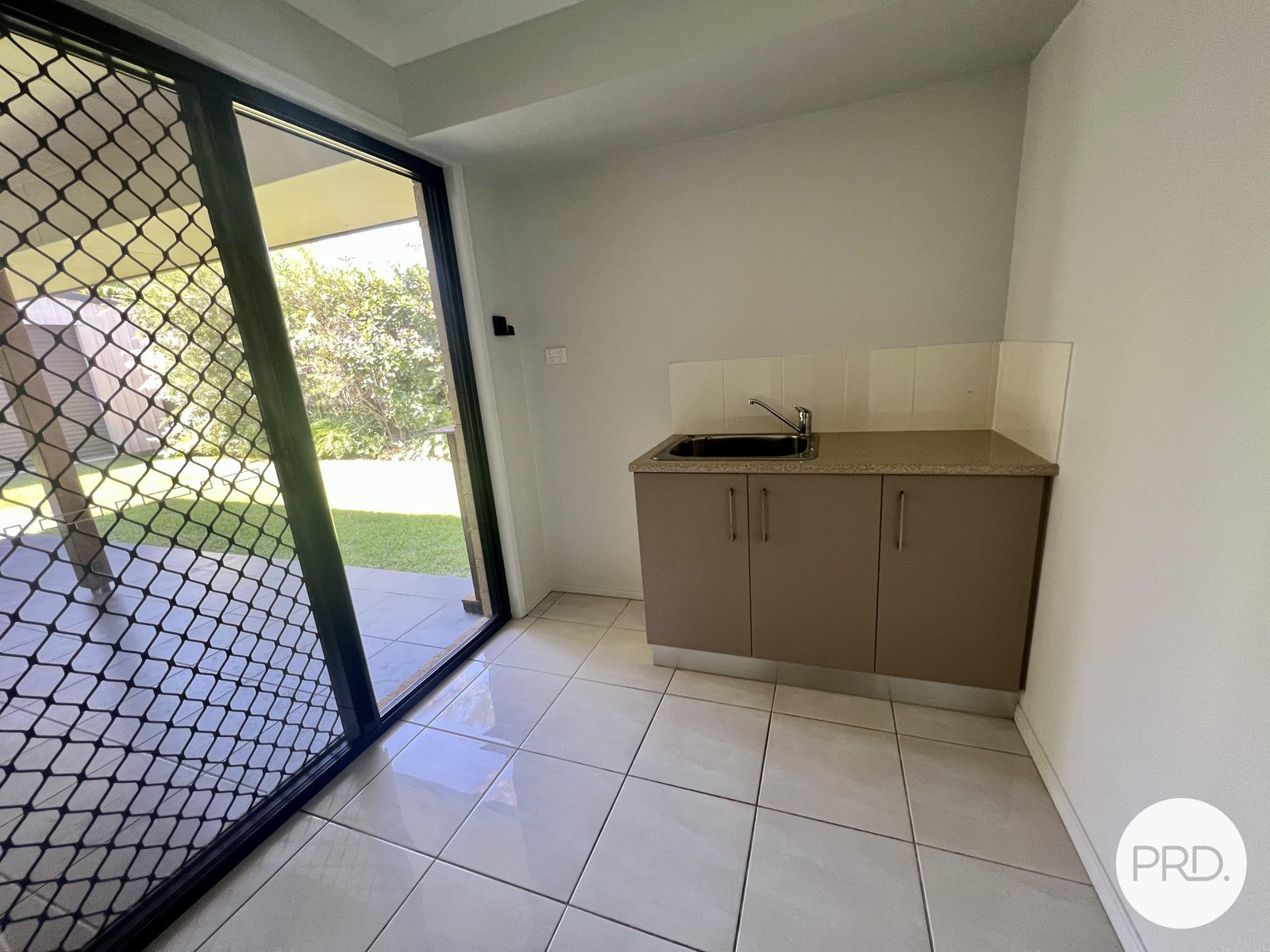 52 Bauhinia Street BOYNE ISLAND 15