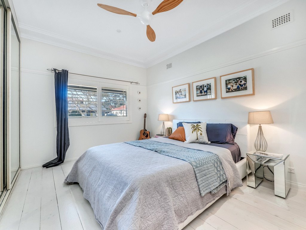 52 Caley Street CHIFLEY 9