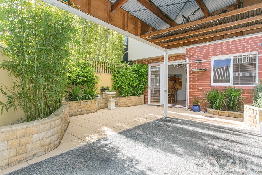 Gallery: 52 Cobden Street