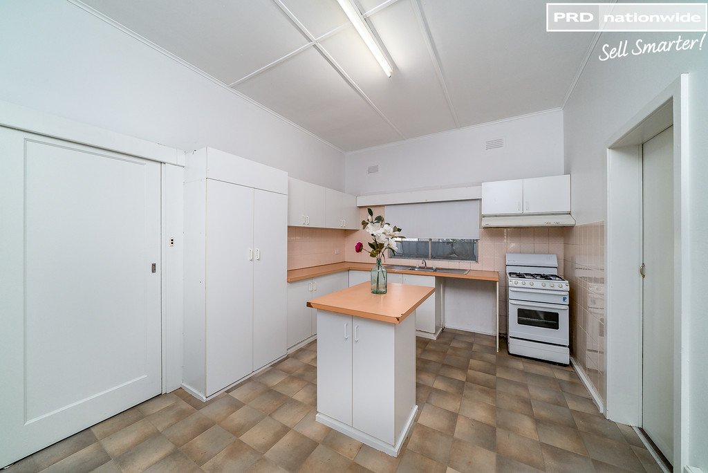 52 Crampton Street WAGGA WAGGA 6