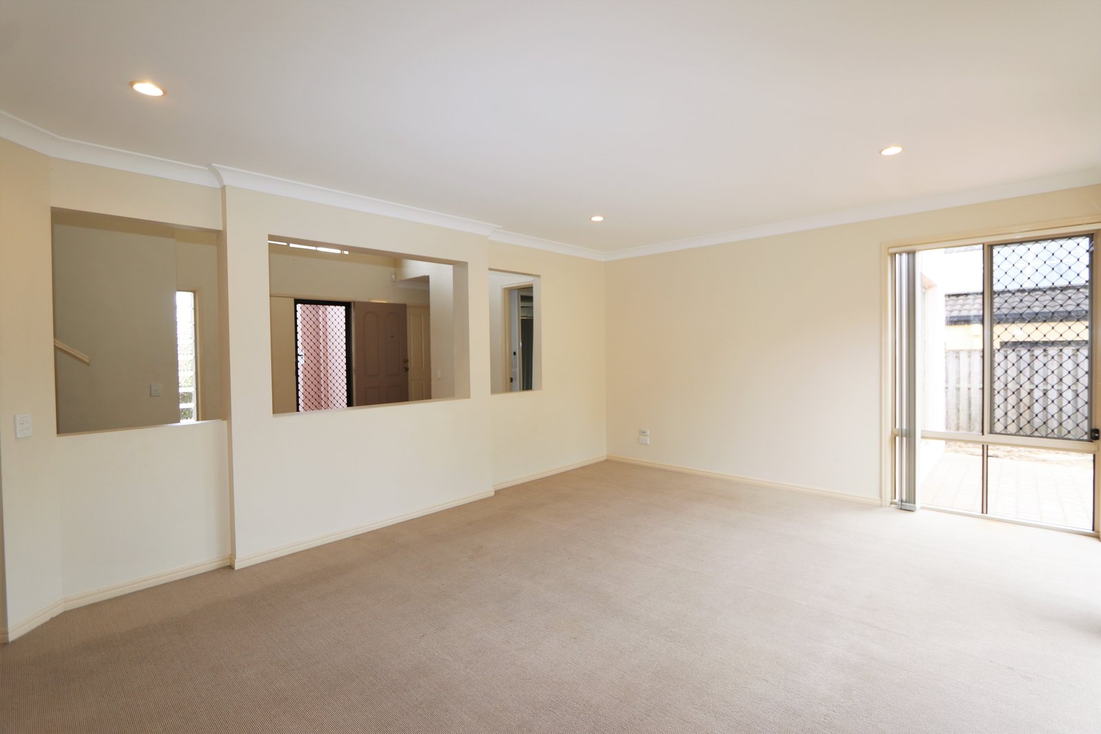 52 Crestwood Drive MOLENDINAR 6