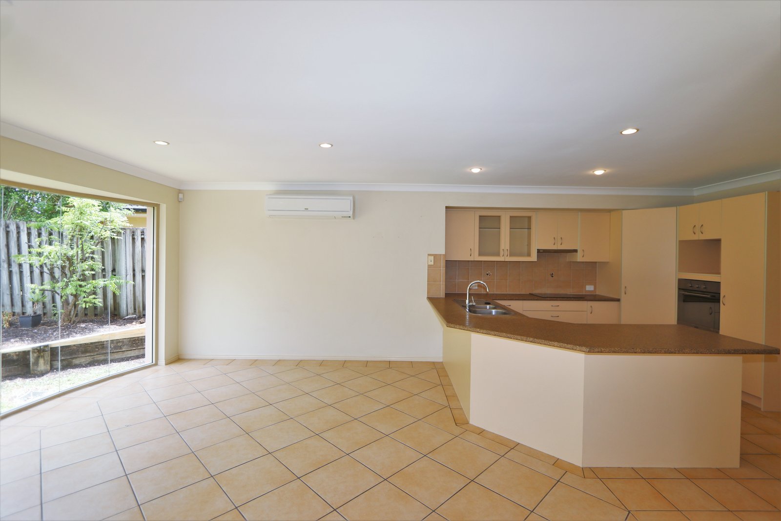 52 Crestwood Drive MOLENDINAR 7