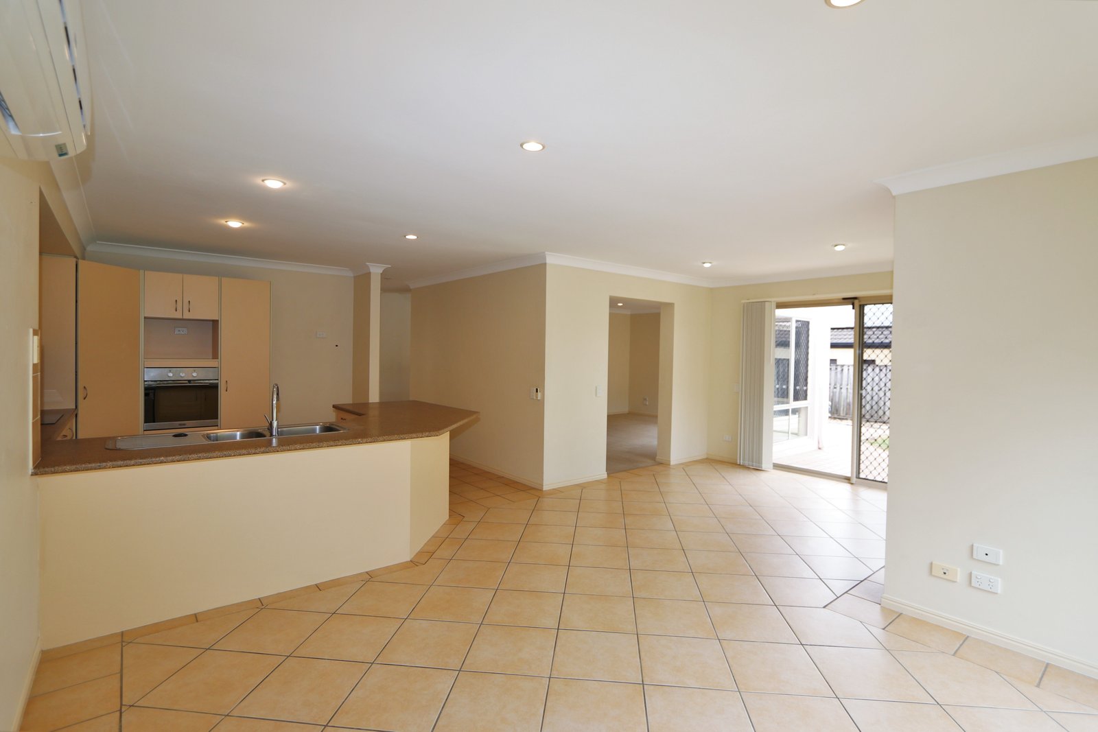 52 Crestwood Drive MOLENDINAR 10