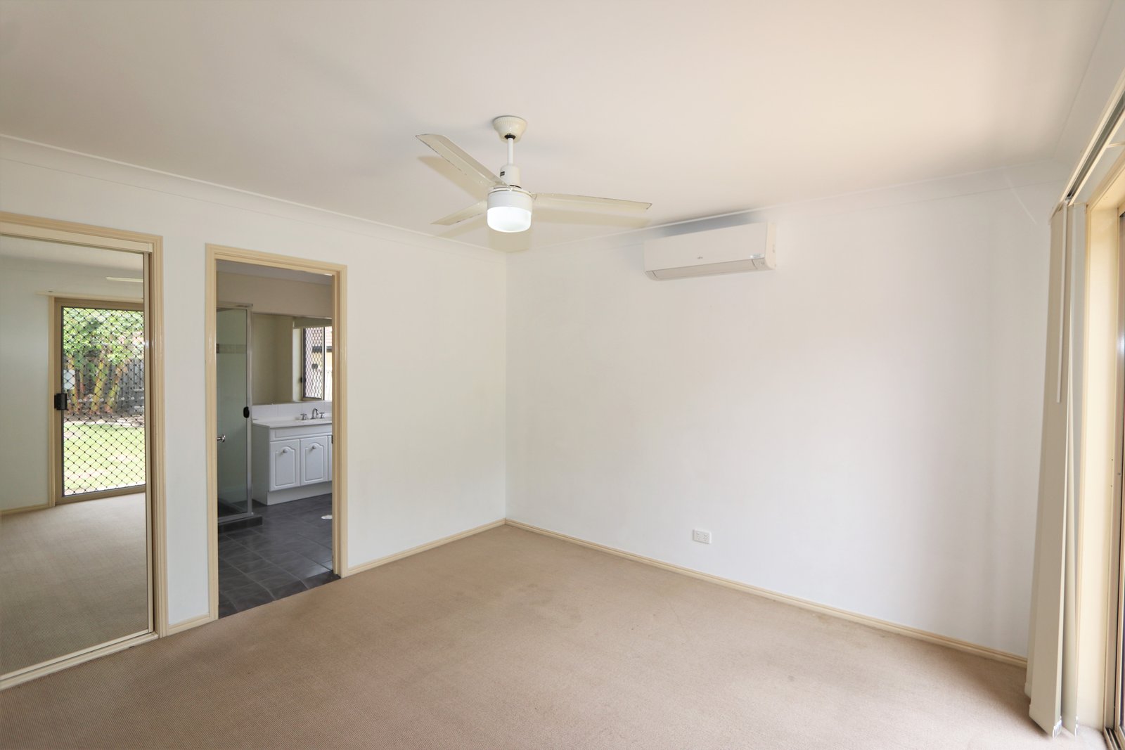 52 Crestwood Drive MOLENDINAR 12