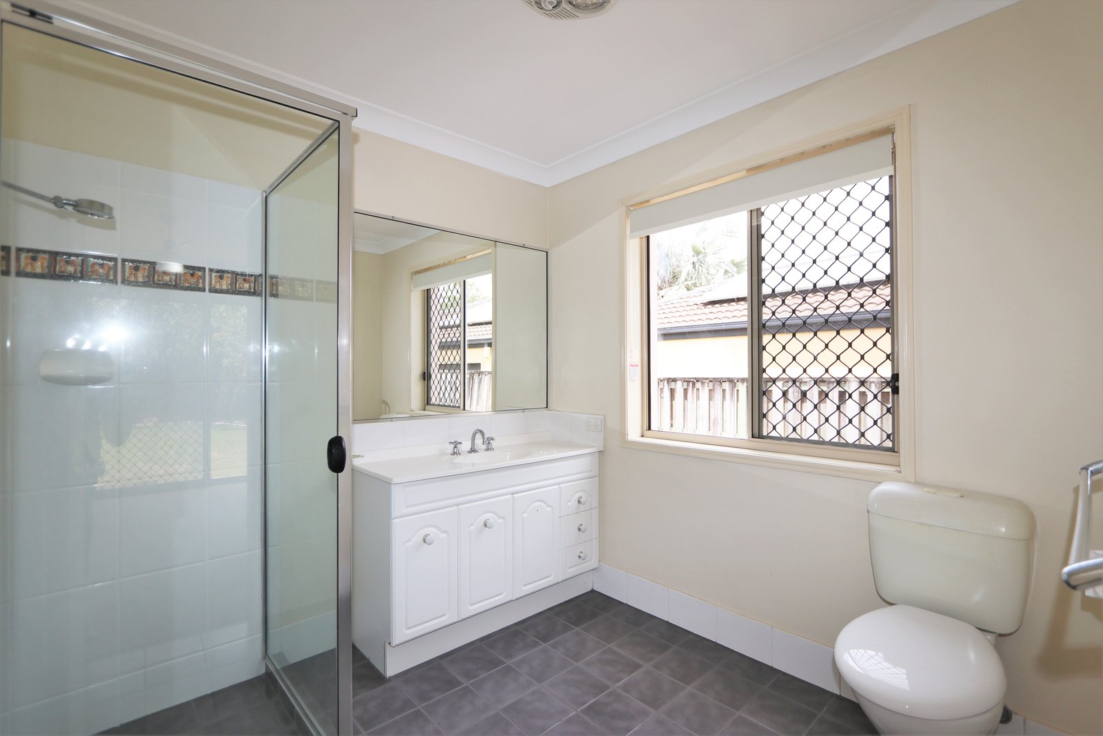 52 Crestwood Drive MOLENDINAR 14
